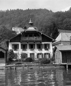 UNT V Schoenblick 2 HG.jpg